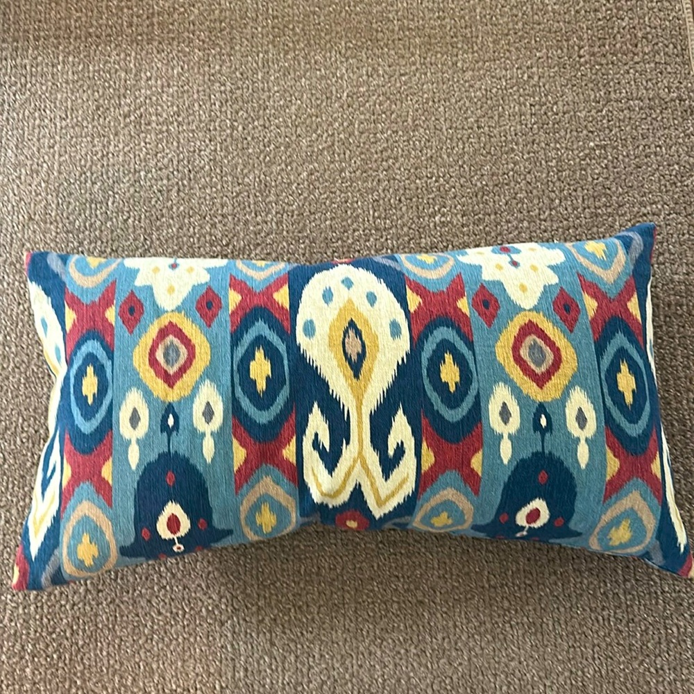 Lumbar pillow ikat design